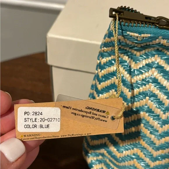 Women's Make up/travel bag - Great for wknd trips/vacations by Revive Vintage - Picture 3 of 11